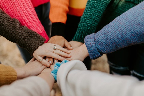 Siamo collaboratori della gioia di chi abbiamo accanto: basta condividere ciò che siamo